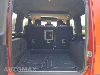 2024 Mercedes-Benz AMG G 63 4MATIC - miniatura 11