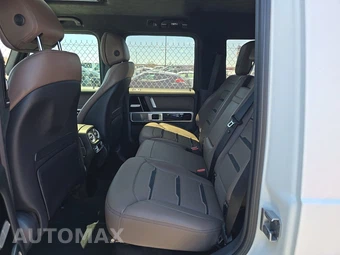 2024 Mercedes-Benz AMG G 63 4MATIC - miniatura 13