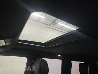2024 Mercedes-Benz AMG G 63 4MATIC - miniatura 17