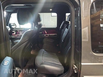 2024 Mercedes-Benz AMG G 63 4MATIC - miniatura 13
