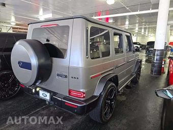 2024 Mercedes-Benz AMG G 63 4MATIC - miniatura 3