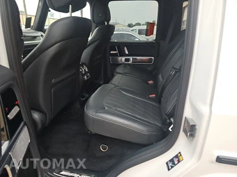 2024 Mercedes-Benz AMG G 63 4MATIC - miniatura 13