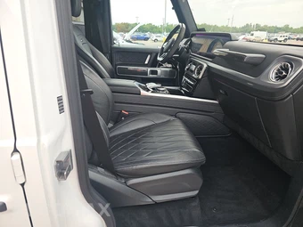 2024 Mercedes-Benz AMG G 63 4MATIC - miniatura 8