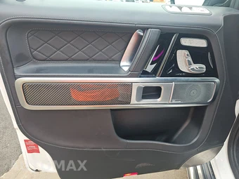 2024 Mercedes-Benz AMG G 63 4MATIC - miniatura 9