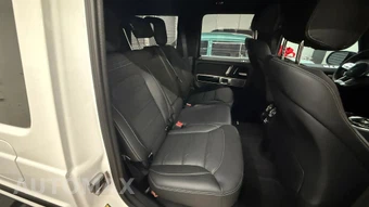 2024 Mercedes-Benz AMG G 63 4MATIC - miniatura 16