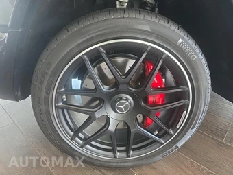 2024 Mercedes-Benz AMG G 63 4MATIC - miniatura 8