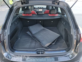 2024 Mercedes-Benz AMG GLC 43 - miniatura 16