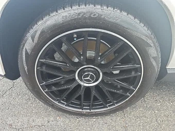 2024 Mercedes-Benz AMG GLE 53 4MATIC+ - miniatura 10