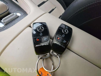 2024 Mercedes-Benz AMG GLE 53 4MATIC+ - miniatura 8