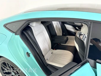 2024 Mercedes-Benz AMG GT 63 4MATIC Hatchback - miniatura 30