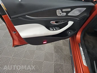 2024 Mercedes-Benz AMG GT 63 4MATIC Hatchback - miniatura 9