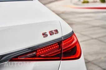 2024 Mercedes-Benz AMG S 63 E - miniatura 12
