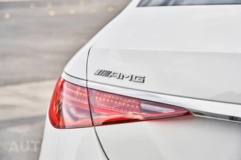 2024 Mercedes-Benz AMG S 63 E - miniatura 13