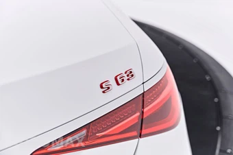 2024 Mercedes-Benz AMG S 63 E - miniatura 29