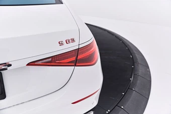 2024 Mercedes-Benz AMG S 63 E - miniatura 31