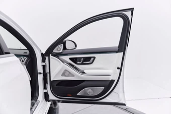 2024 Mercedes-Benz AMG S 63 E - miniatura 36