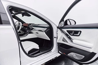 2024 Mercedes-Benz AMG S 63 E - miniatura 37