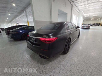 2024 Mercedes-Benz AMG S 63 E - miniatura 3