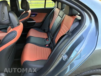 2024 Mercedes-Benz C 300 4MATIC - miniatura 15