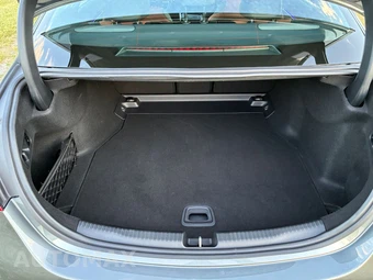 2024 Mercedes-Benz C 300 4MATIC - miniatura 17