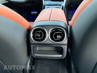 2024 Mercedes-Benz C 300 4MATIC - miniatura 22
