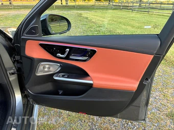2024 Mercedes-Benz C 300 4MATIC - miniatura 25