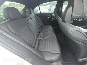 2024 Mercedes-Benz C 300 4MATIC - miniatura 17