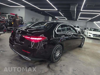 2024 Mercedes-Benz C 300 4MATIC - miniatura 3