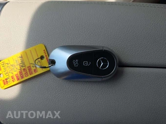 2024 Mercedes-Benz C 300 4MATIC - miniatura 5