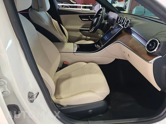2024 Mercedes-Benz C 300 - miniatura 8