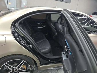 2024 Mercedes-Benz C 300 - miniatura 16