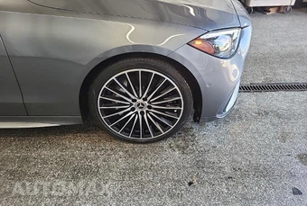 2024 Mercedes-Benz C 300 - miniatura 5