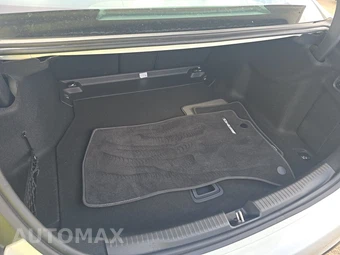 2024 Mercedes-Benz C 300 - miniatura 16