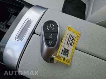 2024 Mercedes-Benz C 300 - miniatura 9