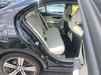 2024 Mercedes-Benz C 300 - miniatura 13