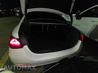 2024 Mercedes-Benz E 350 4MATIC Sedan - miniatura 23