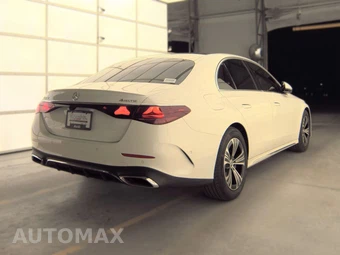 2024 Mercedes-Benz E 350 4MATIC Sedan - miniatura 5