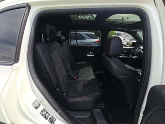 2024 Mercedes-Benz EQB 250+ - miniatura 17