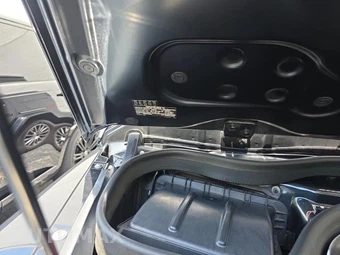 2024 Mercedes-Benz G 550 4MATIC - miniatura 22