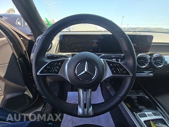 2024 Mercedes-Benz GLB 250 – miniatura 10