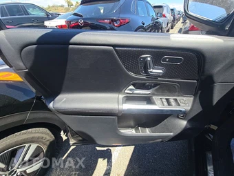 2024 Mercedes-Benz GLB 250 – miniatura 9
