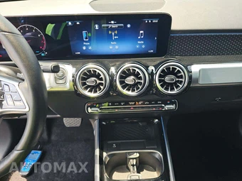 2024 Mercedes-Benz GLB 250 – miniatura 7