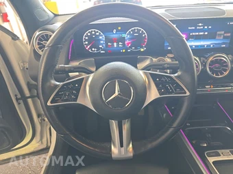 2024 Mercedes-Benz GLB 250 - miniatura 10
