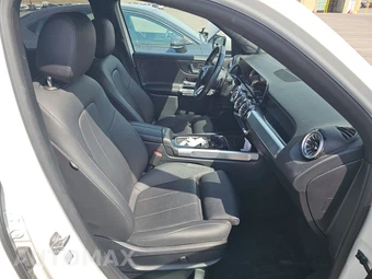 2024 Mercedes-Benz GLB 250 - miniatura 8
