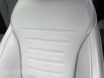 2024 Mercedes-Benz GLC 300 4MATIC - miniatura 24