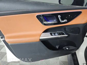 2024 Mercedes-Benz GLC 300 4MATIC – miniatura 9