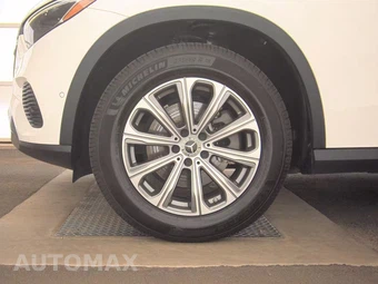 2024 Mercedes-Benz GLC 300 4MATIC – miniatura 9