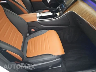2024 Mercedes-Benz GLC 300 4MATIC – miniatura 8