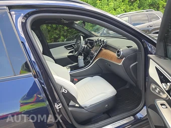 2024 Mercedes-Benz GLC 300 4MATIC - miniatura 8