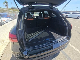 2024 Mercedes-Benz GLC 300 – miniatura 17